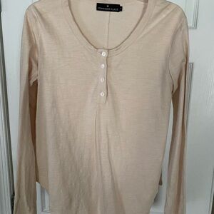 Pomander Place Tan Cream Fitted Buttoned Blouse
